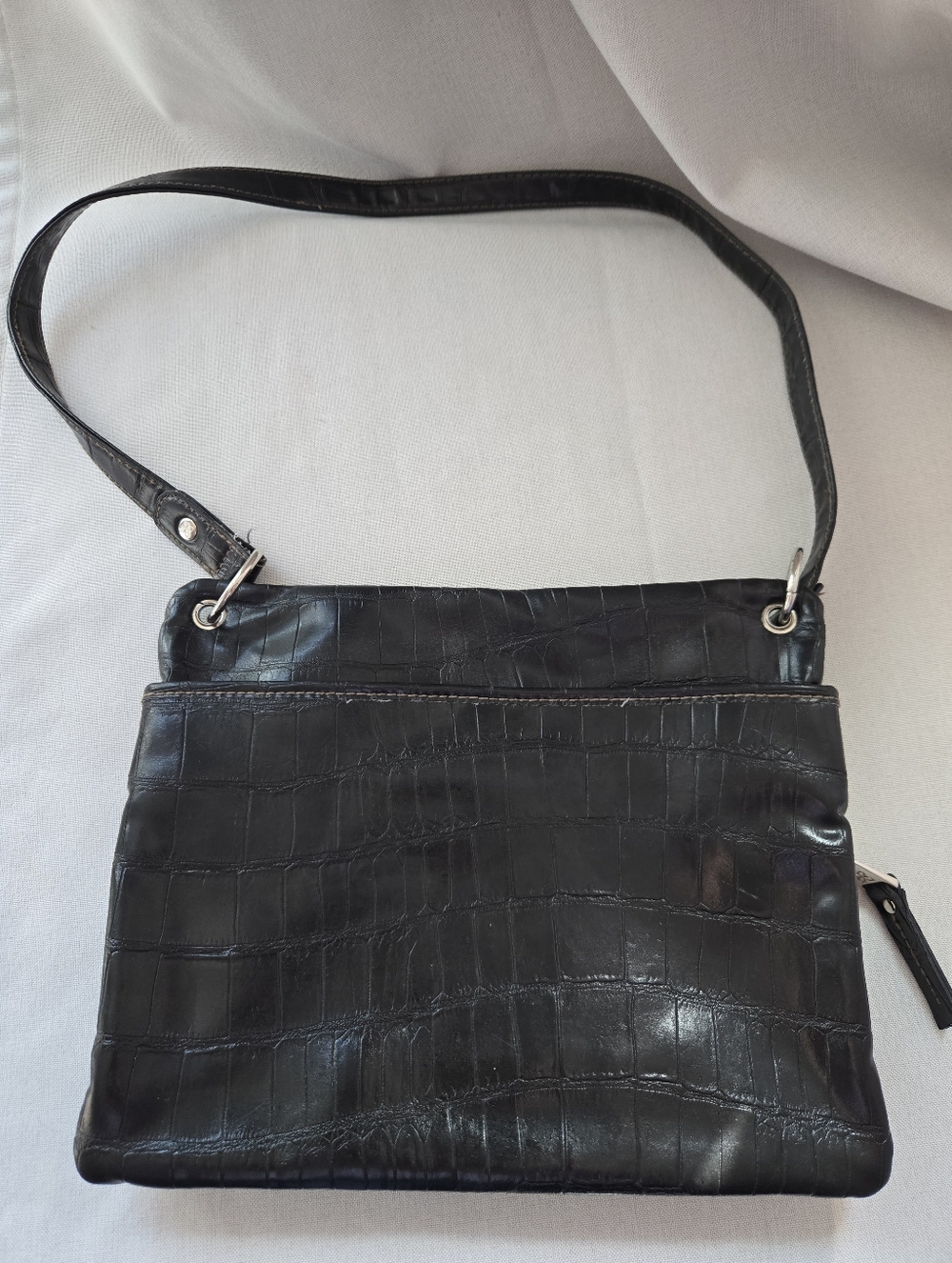 Relic by Fossil | Black Croc-Embossed Triple Zip Crossbody - Picture 5 of 16